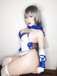 [Cosplay] 柘烟 Zuken 路易九世礼服自拍