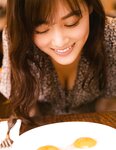 [Photobook] 2020.01.21 乃木坂46 山下美月1st写真集「忘れられない人」 (new scan)
