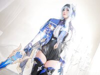 [Cosplay] 白露很白