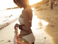 [Photobook] 佐野ひなこ 写真集 ひなこ、水着、３ねんぶん (KCピース)