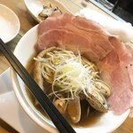 [Twitter] いくみ – (193iKkyu3) (10.11.2022) [2476P116V-1.04GB]