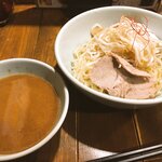 [Twitter] いくみ – (193iKkyu3) (10.11.2022) [2476P116V-1.04GB]