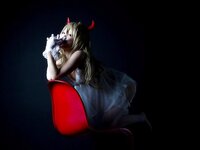 [Twitter] いくみ – (193iKkyu3) (10.11.2022) [2476P116V-1.04GB]