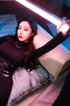 [Cosplay] 王馨瑶 黑色紧身吊带袜