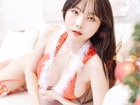 [SAINT Photolife] Yuna (유나) - Vol.24 Merry Yuna’s Xmas