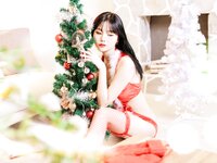 [SAINT Photolife] Yuna (유나) - Vol.24 Merry Yuna’s Xmas