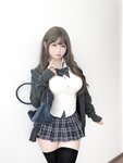 [Cosplay] 蜜桃少女是依酱呀 学姐的日常