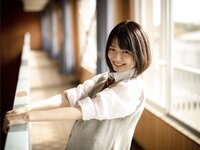 [Photobook] 倉本すみれ グラビア写真集 SUMIRE 咲き誇る青春の記憶