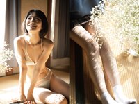 [Photobook] 倉本すみれ グラビア写真集 SUMIRE 咲き誇る青春の記憶