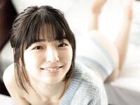 [Photobook] 倉本すみれ グラビア写真集 SUMIRE 咲き誇る青春の記憶