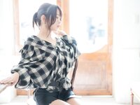 [Fantia] 2021年4月 いくみ – (193iKkyu3)