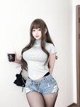 [Cosplay] 蜜桃少女是依酱呀 学姐的背影