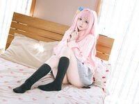 [Cosplay] 日奈娇 小孤独