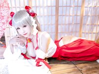 [Cosplay] Miko 酱 - Awesome witch 可畏巫女