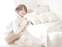 [Fantia] 2022年4月 いくみ – (193iKkyu3)