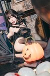 [Cosplay] 咬人小小兔（咬一口兔娘）-『兔兔班车』No.5 万圣小恶魔 [41P1V-643MB]