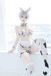 [Cosplay] KitKat - Uzaki Cow Maid