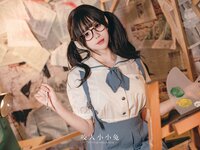 [Cosplay] 咬一口兔娘 未成名画作
