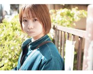 [Photobook] 真奈 グラビア写真集 むにむにする？(wunder publishing house)