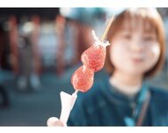 [Photobook] 真奈 グラビア写真集 むにむにする？(wunder publishing house)