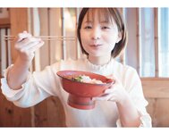 [Photobook] 真奈 グラビア写真集 むにむにする？(wunder publishing house)