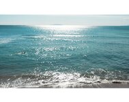 [Photobook] 真奈 グラビア写真集 むにむにする？(wunder publishing house)
