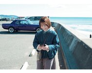 [Photobook] 真奈 グラビア写真集 むにむにする？(wunder publishing house)