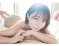 [Photobook] 真奈 グラビア写真集 むにむにする？(wunder publishing house)