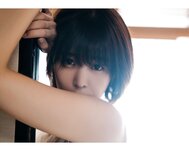 [Photobook] 真中つぐ 写真集 恋愛情緒 (wunder puglishing house)
