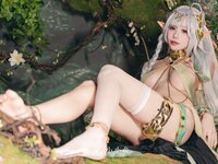 [Cosplay] 咬一口兔娘 - NO.123 被遗忘的大慈树王&大摆锤 [74P1V-1.47G]