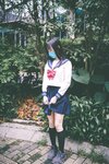 [吸血鬼映画] JK公园露出 [52P1V- 305MB]