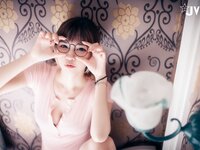[JVID] 與巨乳女友 – 果寶寶 [130P-1GB]