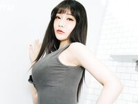 [JVID] 璃奈酱 公厕 [77P1V-810MB]
