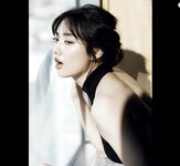 FRIDAY monthly girl 007 = 奥山かずさ BEST セレクション 200カット