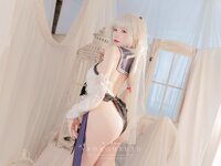 [Cosplay] Yaokoututu 咬一口兔娘ovo - Young lady dressing up 梳妆的大小姐