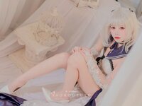 [Cosplay] Yaokoututu 咬一口兔娘ovo - Young lady dressing up 梳妆的大小姐