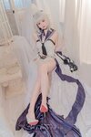 [Cosplay] Yaokoututu 咬一口兔娘ovo - Young lady dressing up 梳妆的大小姐