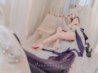 [Cosplay] Yaokoututu 咬一口兔娘ovo - Young lady dressing up 梳妆的大小姐