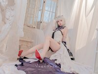 [Cosplay] Yaokoututu 咬一口兔娘ovo - Young lady dressing up 梳妆的大小姐