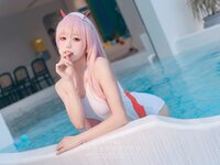 [Cosplay] Yaokoututu 咬一口兔娘ovo - National Team 02 Swimsuit 国家队02泳装