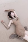 [Cosplay] 鱼子酱雨后海滩写真