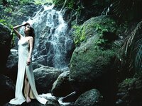 [Photobook] Mion Mukaichi 向井地美音 - 1st Photobook True identity of heartbreak 胸騒ぎの正体(other ver.)