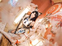[Cosplay] Miko 酱 & Lily - Walnut 胡桃