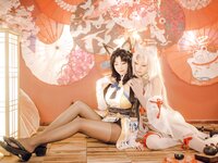 [Cosplay] Miko 酱 & Lily - Walnut 胡桃