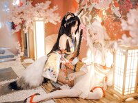 [Cosplay] Miko 酱 & Lily - Walnut 胡桃