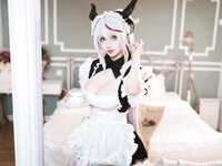 [Cosplay] rioko凉凉子 - 港区的龙女仆 [30P-352MB]