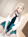 [Fantia] 2022年2月 Uriうり[81P2V-372MB]