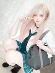 [Fantia] 2022年2月 Uriうり[81P2V-372MB]