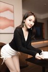 Hot 鱼子酱偷内裤的贼写真