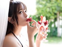 [Photobook] 2023.12.23 黒嵜菜々子『きみの胸に花束を』BOMBデジタル写真集